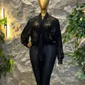 Haut élégant en dentelle noire transparente à manches longues et col en V pour femme - S / Hauts / Noir