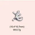 Detailed view of silver gecko pendant charm, dimensions 10.4x10.7mm, weight 0.7g - Gecko Style (DHS-6766)