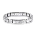 Vue détaillée d'un bracelet modulaire en acier inoxydable avec des breloques d'anges - Aile d'ange / Acier