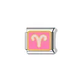 Dettaglio del segno dell'Ariete rosa su una maglia di bracciale italiano in acciaio - Ariete (Y371)