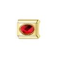 Vue détaillée d'un charm italien en acier inoxydable doré avec une pierre rouge ovale - Module de gemme ovale rouge avec bordure perlée (Y1656)