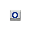 Detailansicht eines italienischen Charm-Moduls aus Edelstahl mit blauem Buchstaben O - Blaues Alphabet-Modul - O