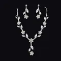 Parure di collana e orecchini a fiori con strass marquise argento elegante per la sposa. - Stile Strass Bianco Base Argento (TL019_D)