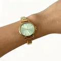 Elegant gouden dameshorloge met kwartsuurwerk, mintgroene wijzerplaat en band - Lichtgroene Ronde Wijzerplaat (4696)