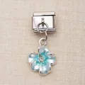 Italienisches Modular-Charm-Link aus Edelstahl mit einem blauen Emaille-Blumenanhänger - Blau Verlauf Blumen Stil (7)