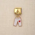 Goldenes italienisches Charm-Glied mit weißer Hose und rotem Herz für Armband - Hosen-Herz-Stil (14)