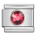Détail d'un maillon de bracelet modulaire italien en acier avec une pierre rouge facettée - Style Rubis (ICY329)