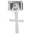 Primer plano de un colgante de cruz de acero de titanio plateado en eslabón italiano. - Estilo de Colgante de Cruz Simple / Cruz Pulida Plateada (ICG109)