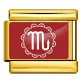 Detailansicht eines goldenen italienischen Charm-Glieds mit rotem Skorpion-Sternzeichen - Skorpion - Rot (Goldener Rahmen)