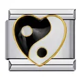Detailopname van hartvormige Yin Yang emaille bedel voor een modulaire armband - Zwart Wit Goud Yin Yang Hart (ICJ793-1)
