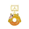Gedetailleerde macro weergave van een vergulde kat donut emaille bedel voor armbanden - Donut / Goud