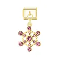 Makrodetail eines goldenen italienischen Modul-Charm-Anhängers mit pinkfarbenen Kristallen - Weihnachtsschneeflocke / Gold