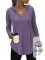 Gedetailleerd vooraanzicht van een paars dames T-shirt met capuchon van viscose stof - S / Tops / Paars