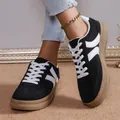 Baskets noires à semelle épaisse pour femmes, style German Trainer avec logo V blanc - 36 / Noir
