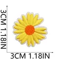 Detail view of small daisy flower embroidery patch with 3cm measurement info - Yellow Daisy (X19HD-05-02) / 3x3cm