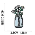 Vista dettagliata delle dimensioni della toppa ricamata margherita in vaso 6x3,5 cm - Margherita in Barattolo (X19HD-08-26)