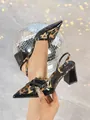 Κομψές γόβες slingback με μυτερή μύτη, χοντρό τακούνι, λουστρίνι και λεοπάρ σχέδιο. - 34 / Μαύρο Λεοπάρ