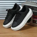 Zapatillas clásicas con plataforma en blanco y negro para mujer, un estilo casual - 35 / Negro
