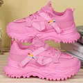 Eleganti sneaker rosa chunky traspiranti da donna con suole spesse e dettagli in mesh - 35 / Rosa