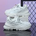 Trendy witte platform chunky sneakers met ademend mesh en dikke zolen voor buiten - Wit