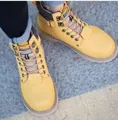 Botas Martin clásicas de cuero amarillo para hombre con estilo de trabajo robusto - 35 / Amarillo Dorado