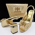 Elegante goldene Sandalen mit Leopardenmuster und passender Strass-Abendtasche Set - 39 / Gold Leopard Abend Schuhe Tasche Set (MM1170) / Gold
