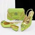 Ensemble de escarpins vert citron à bout pointu et pochette à strass assortie - 38 / Ensemble Chaussures et Sac / Vert Herbe