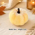 Zucca di velluto giallo per decorazioni autunnali e Halloween, larghezza 8cm - 8.5cm / Giallo latte