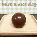 Jouet à presser en forme de boule chocolat brillant pour le stress et la simulation - Chocolat Noir