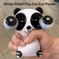 Anti-Stress-Panda-Quetschspielzeug mit Plopp-Augen in klassischem Schwarz und Weiß - Pop-Auge Kleiner Panda