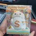 Weißes Squishy Dollar Katzen Spielzeug in Box, weiches dehnbares Quetschspielzeug ab 6 Jahren - Glückskatzen-Stil / 15CM (Slow Rising Farbkasten)