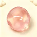 Balle anti-stress rose translucide et douce avec finition brillante et fond de nuages doux - Rose
