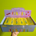 Superzachte langzaam stijgende gele boter squishy speeltjes in een 12-delige doos - Boterstaaf (13cm)