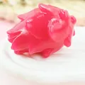 Jouet anti-stress adorable en forme de fruit du dragon dans une couleur rose vive - 1 Pièce / Fruit