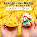 Giocattolo squishy formaggio giallo e palla antistress fatta a mano con mattoncini - Stile Formaggio a Triangolo