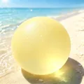 Crèmegelber Malzzucker-Knautschball zur Stressbewältigung an einem sonnigen Strand - Matte Kokosnussöl Squishy Ball / Gelb