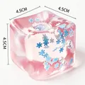 Rosa durchsichtiges Eiswürfel Squishy Spielzeug mit Schneeflocken zur Stressbewältigung - 4.50cm / Schneeflocken-Eiswürfel / 104g Packung / Rosa