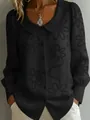 Detail einer schwarzen Bluse mit Blumen-Jacquard und Peter-Pan-Kragen - 3XL / Oberteile / Schwarz