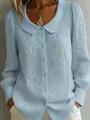 Elegante hellblaue langärmelige Bluse mit Bubikragen und großem floralen Jacquard - 3XL / Oberteile / Blau