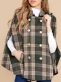 Vista detallada de una capa de invierno vintage a cuadros con botones dorados - S / Tops / Gris