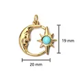 Vue détaillée du pendentif étoile et lune plaqué or 18K avec mesures 19x20 mm - Pendentif anneau soleil et lune (avec anneau en acier fermé) / Or avec pierre cyan