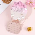 Leuke houten baby geboorteaankondiging kaart luchtballon met teddybeer detail - 22x11.5cm