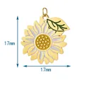 Vue détaillée d'un pendentif tournesol de 17mm en acier pour la création de bijoux. - Marguerite / Bague unie / Jaune d'Or