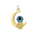 Goldener Edelstahl-Astronauten-Mond-Anhänger mit blauem bösen Blick Visier Detail. - Mond Astronaut Gold mit Bindering / Gold