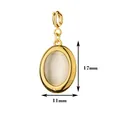 Colgante ovalado de acero inoxidable dorado con incrustación de piedra natural blanca - Etiqueta Ovalada / Con cierre de resorte
