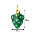 Vista dettagliata delle dimensioni 15mm x 11mm del ciondolo frutta verde per DIY - Forma a Uva Verde (Anello Semplice)