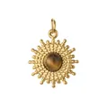 Colgante de sol de acero inoxidable dorado con una piedra natural de ojo de tigre. - Estilo con anillo para colgar / Marrón (Ojo de tigre)