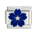 Vue détaillée d'une fleur de cerisier en émail bleu sur un charm modulaire italien en acier argenté - Style Fleurs de Cerisier Bleu Foncé (CYM-031)