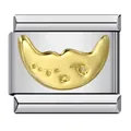 Dettaglio di un ciondolo a forma di luna dorata su una maglia di bracciale italiano - Mezzaluna d'Oro (ICY424)