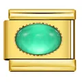 Nahaufnahme eines goldfarbenen Edelstahl-Italien-Charm-Glieds mit ovalem grünem Stein. - Goldbasis Ovaler Grüner Stein (J287-1) / Gold